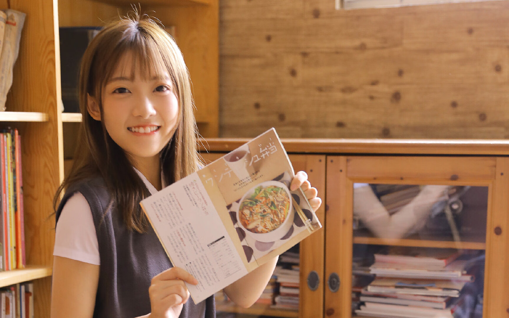 画面定格：最令人铭记的瞬间回放，画面定格在…的作文600字