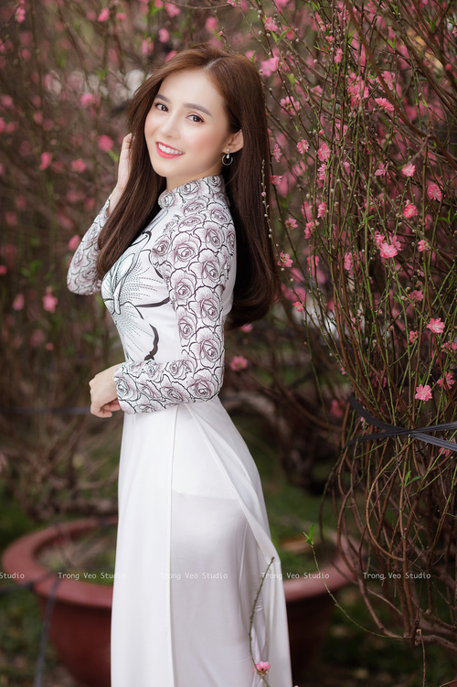 赛场亮点回顾：精准投篮、亮眼封盖令人难忘！，投篮精准是什么短语