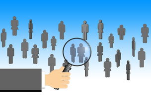 开云APP-国足比赛战术调整案例分析，国足的战术